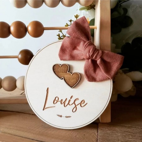 Carte naissance cœurs en relief avec noeud