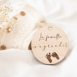 Carte annonce grossesse la famille pieds